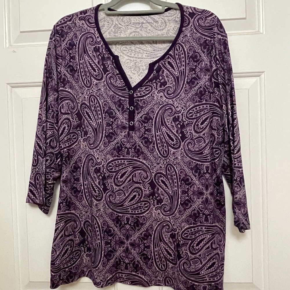 Croft & Barrow Purple paisley 3/4 sleeve shirt